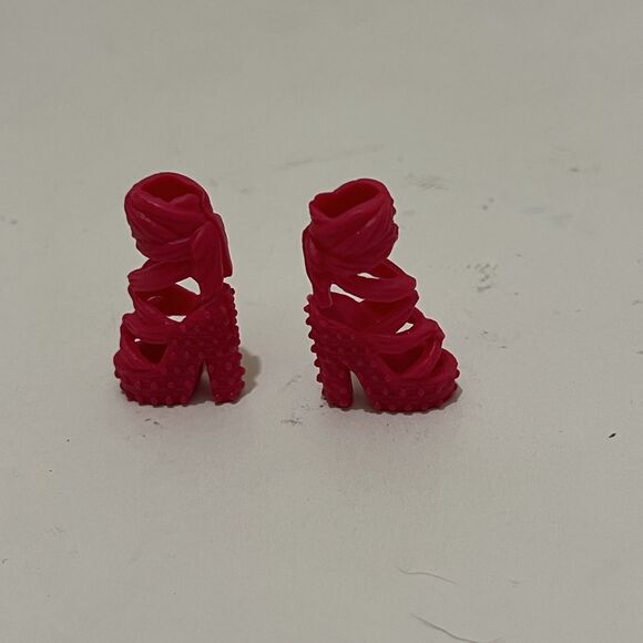 Model Muse Barbie Doll Resort Style 2011 FASHIONISTAS PINK SHOES FAUX TIE WEDGE - Picture 4 of 6